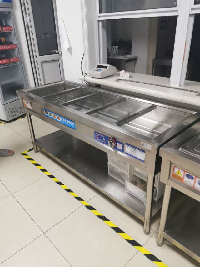Stainless Bain-Marie Service Counter for a Cleaner Holding Line